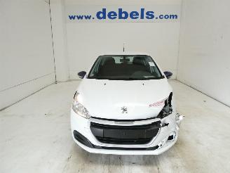skadebil auto Peugeot 208 1.2 2019/7