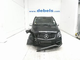 krockskadad bil bedrijf Mercedes Vito 2.0 D CDI LANG 2023/11