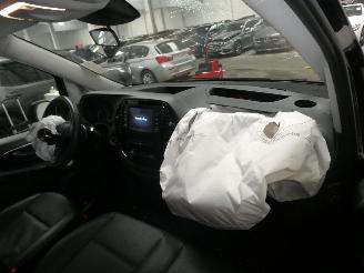 Mercedes Vito 2.0 D CDI LANG picture 14