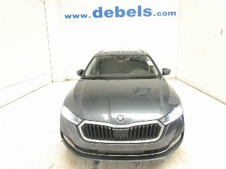 uszkodzony samochody osobowe Skoda Octavia AMBITION 2022/2