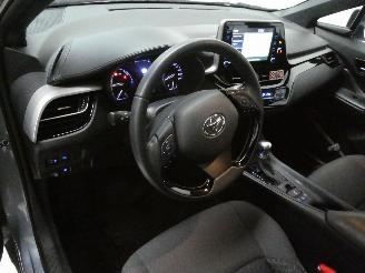 Toyota C-HR  picture 17