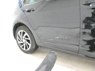 Volkswagen Golf COMFORTLINE picture 10