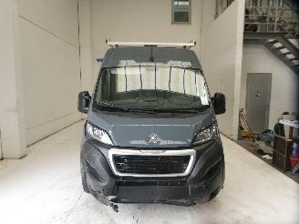 Peugeot Boxer 2.2D picture 2