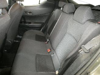 Toyota C-HR  picture 17