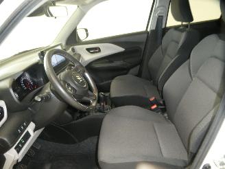Suzuki Swift GL+ picture 20