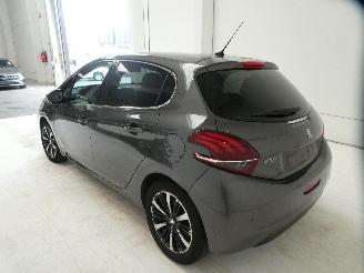 Peugeot 208 TECH EDITION picture 4