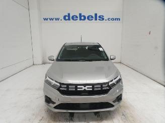 krockskadad bil auto Dacia Sandero ESSENTIA 2023/3