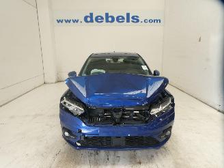 krockskadad bil auto Dacia Sandero COMFORT 2021/3