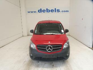 krockskadad bil auto Mercedes Citan 1.5D 109 CDI 2019/12