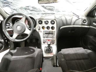 Alfa Romeo 159  picture 8