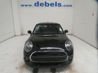 skadebil auto Mini One  2019/9