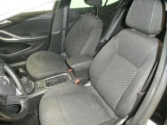 Opel Astra K picture 24