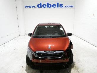krockskadad bil auto Peugeot 108 ACCESS 2021/3