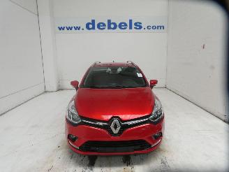 krockskadad bil auto Renault Clio IV GRANDTOUR CO 2020/2