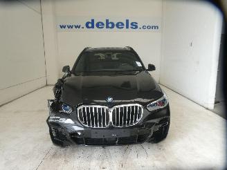damaged passenger cars BMW X5 XDRIVE 45E 2023/6