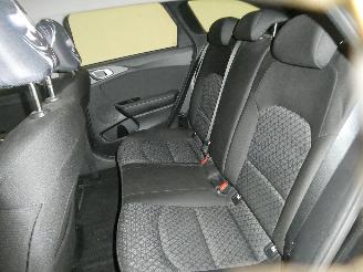 Kia Ceed  picture 17