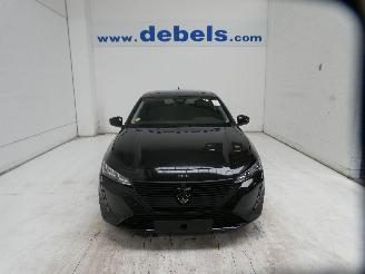 Schadeauto Peugeot 308 1.5D III ACTIVE PACK 2022/8
