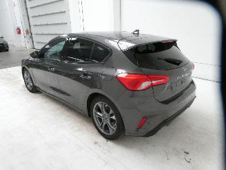 Ford Focus 1.5D ST-LINE X picture 8