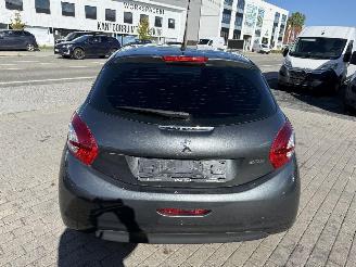 Peugeot 208 1.4 HDI picture 6