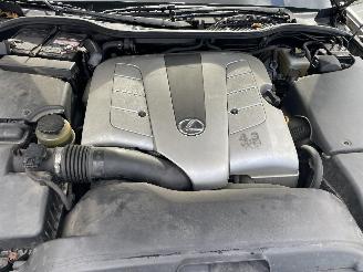 Lexus LS  picture 14