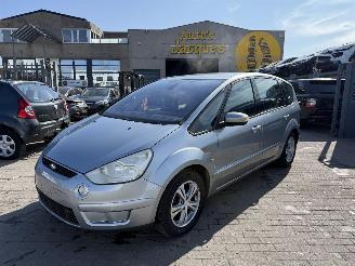 Voiture accidenté Ford S-Max 1.8 TDCI 2008/10
