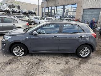 Kia Rio 1.2 PURE picture 2