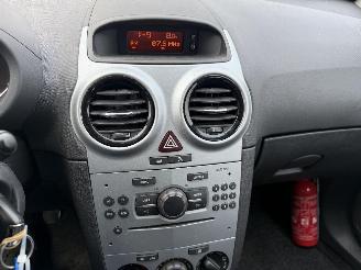 Opel Corsa 1.3 DTI picture 16