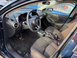 Mazda 2 SKYACTIV-G 90 LUXURY picture 8