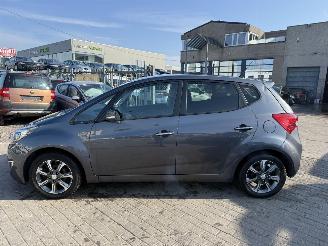 Hyundai Ix20 1.6 I AUTOMATIC picture 8