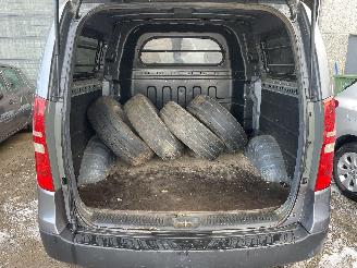 Hyundai H1 2.5 CRDI 5 PL picture 12