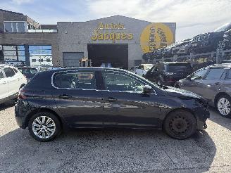 Schadeauto Peugeot 308 1.5 HDI AUTOMAT 2019/7