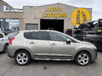 krockskadad bil auto Peugeot 3008 1.6 STYLE 2013/6
