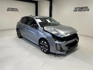 damaged passenger cars Peugeot 208 ALLURE 2024/5