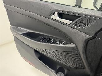 Hyundai Tucson PANORAMA picture 13