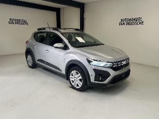 Schadeauto Dacia Sandero LPG+ ESSENCE 2023/11