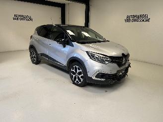 krockskadad bil auto Renault Captur INTENS 2019/8