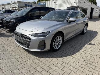 krockskadad bil auto Audi A6 avant 2.0 TDi / Quattro 150 kw mild Hybrid / Panorama 2025/12