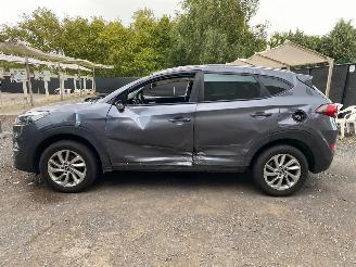 Hyundai Tucson 1.6 I picture 14