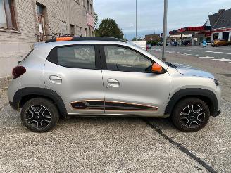Schadeauto Dacia Spring COMFORT PLUS 2021/12