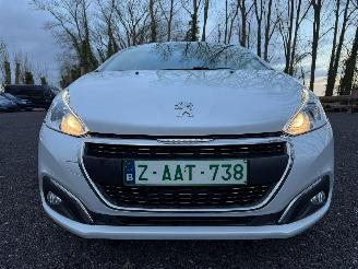 Peugeot 208 ALLURE picture 4