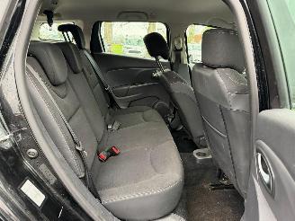 Renault Clio IV GRANDTOUR picture 21