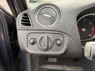 Ford Galaxy GHIA picture 32