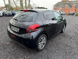 Peugeot 208 ALLURE picture 14