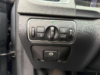 Volvo V-60 V 60 KINETIC picture 32