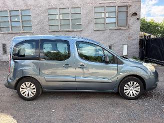 krockskadad bil auto Citroën Berlingo 1.6 I 2010/2