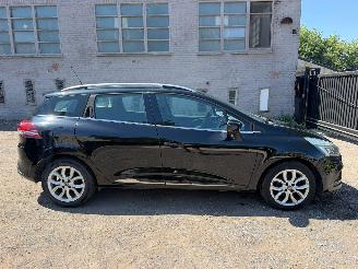 Voiture accidenté Renault Clio INTENS ENERGY TCE 2016/10