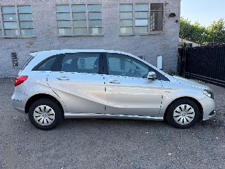 Voiture accidenté Mercedes B-klasse 1.8 CDTI 2012/1