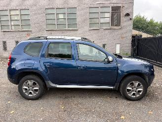 Vaurioauto  passenger cars Dacia Duster ANNIVERSARY 2015/8