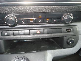 Opel Vivaro AUTOMAAT 2.0CDTI L2-H1 AIRCO picture 13