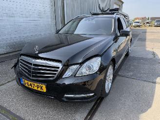 krockskadad bil auto Mercedes E-klasse Estate 200 CGI Business Class 2011/1